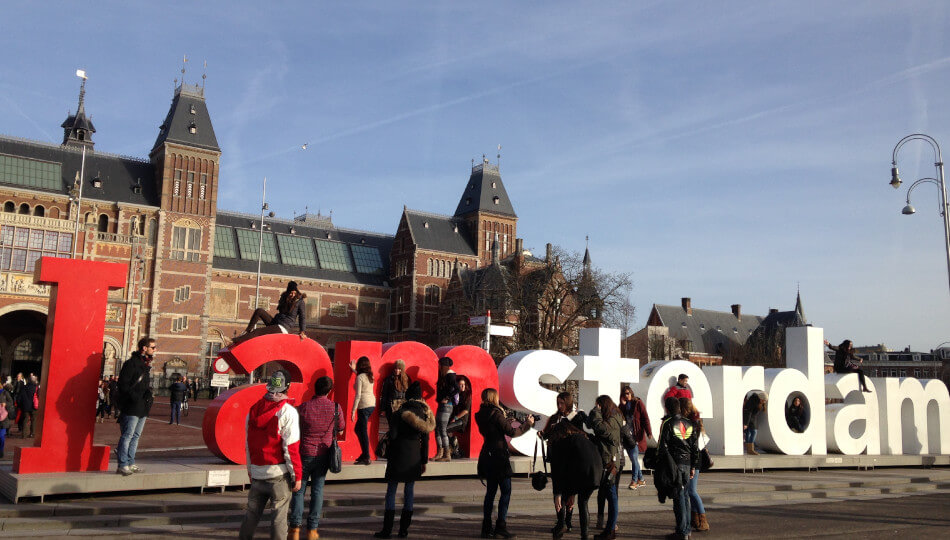 アムステルダム 歴史深い観光ができる昼とマリファナ合法ハイは夜 Tabit Info